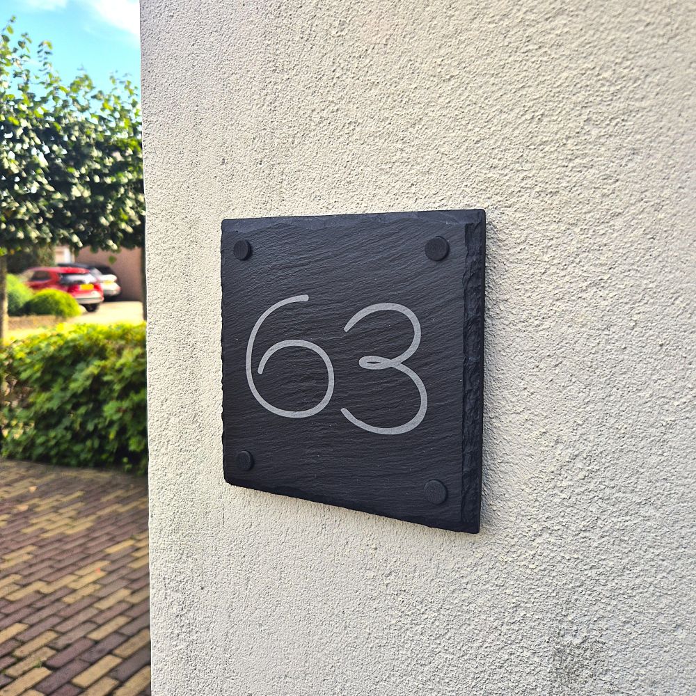 Huisnummerbord Leisteen 15 x 15 cm + Gaten