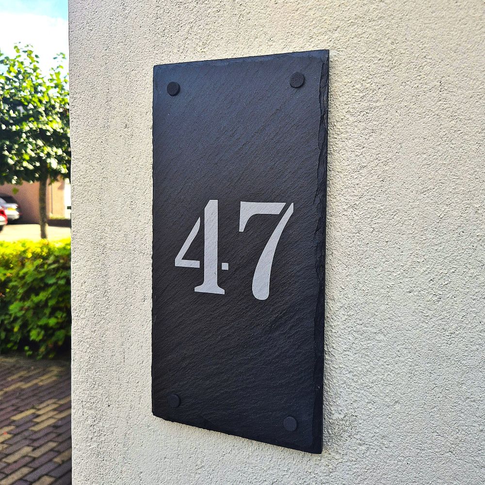 Huisnummerbord Leisteen 15 x 30 cm + Gaten