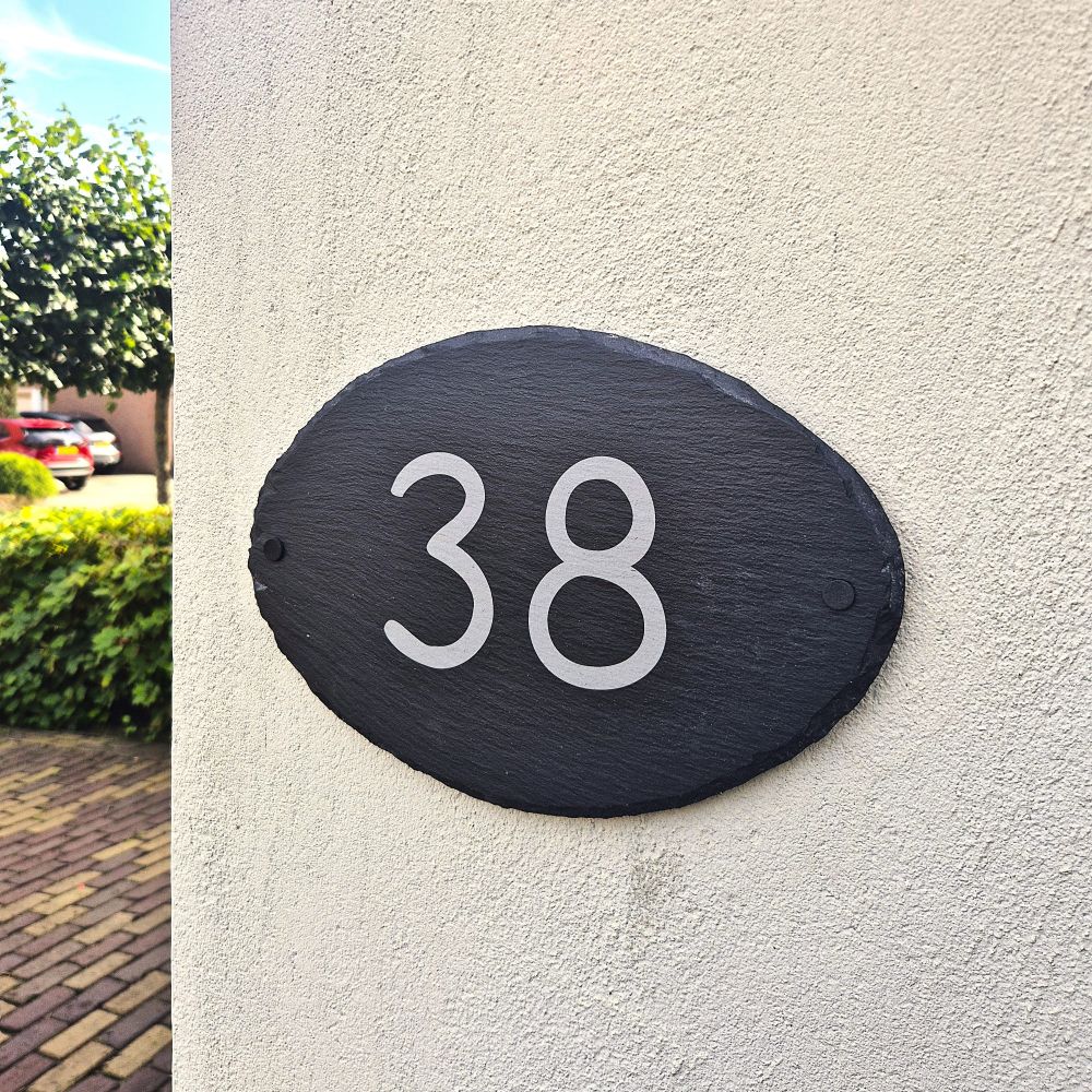 Huisnummerbord Leisteen 30 x 20 cm ovaal + Gaten